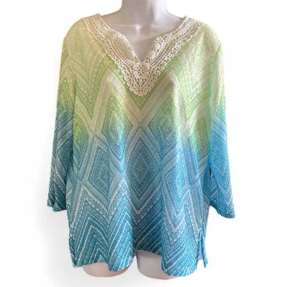 Alfred Dunner L Blue-Green Diamond Ombre V Neck 3/4 Sleeve Blouse - Picture 5 of 11